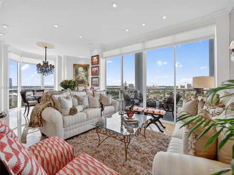 Comprar apartamento en Harbor Tower at Waterways PH2