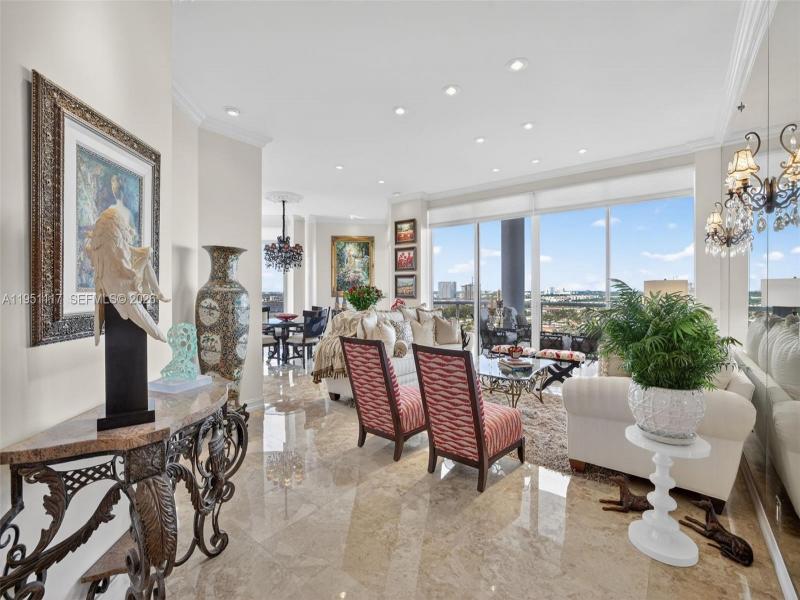Comprar apartamento en Harbor Tower at Waterways PH2