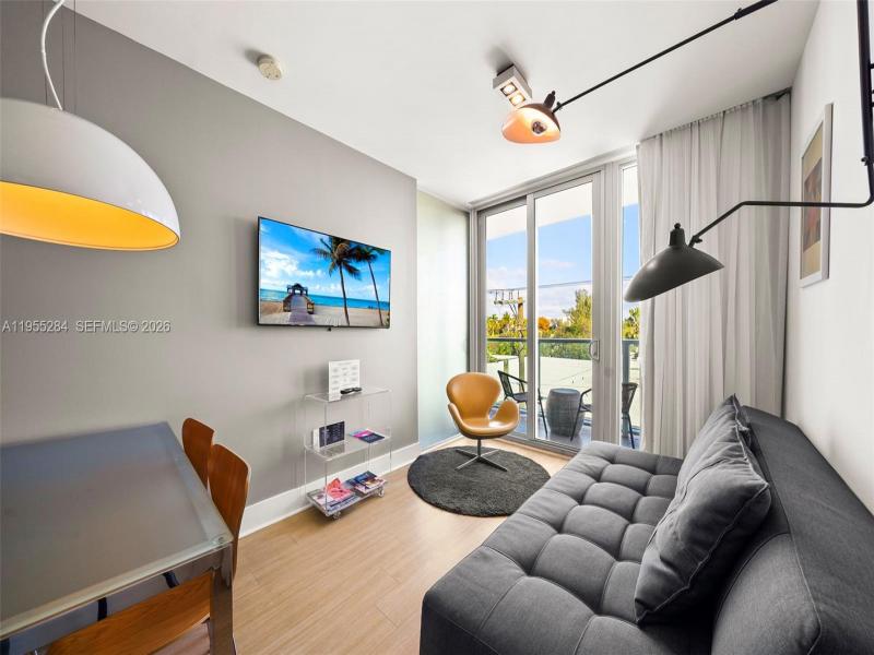 1215 on West Apt #408