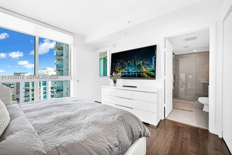 Comprar apartamento no Mint at Riverfront 4806