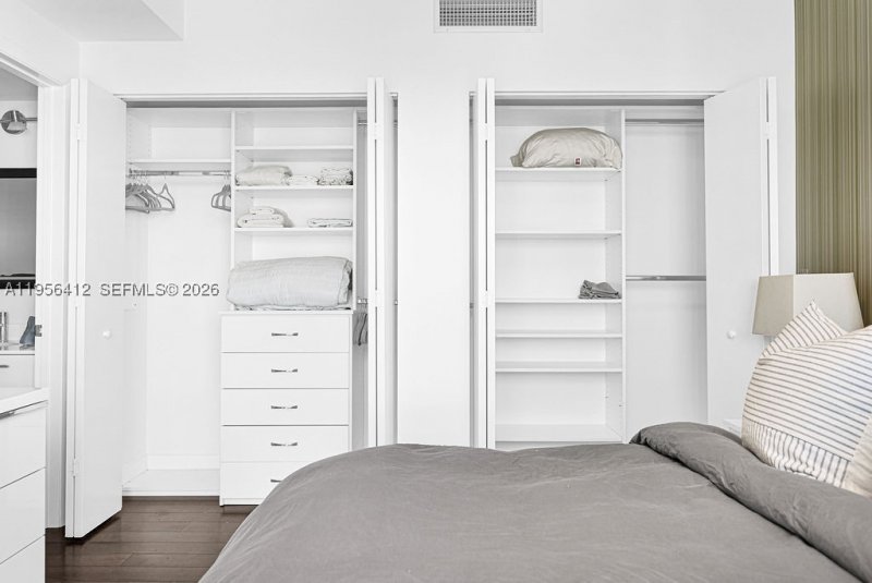 Comprar apartamento no Mint at Riverfront 4806