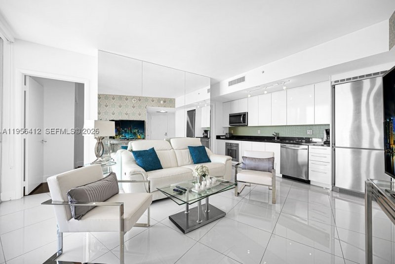 Comprar apartamento no Mint at Riverfront 4806