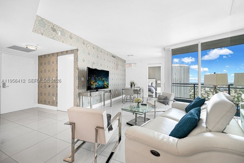Comprar apartamento no Mint at Riverfront 4806