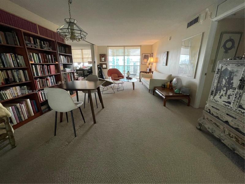 Maison Grande Apt #1232