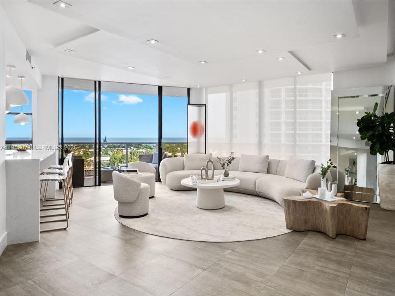 Hamptons West Apt #808