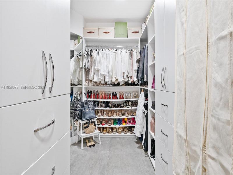 Alquiler de apartamento en Hamptons West 808