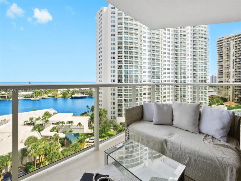 Alquiler de apartamento en Hamptons West 808