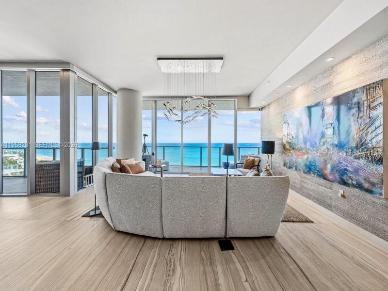 Condo for sale at Auberge Beach Residences Spa S1704/05