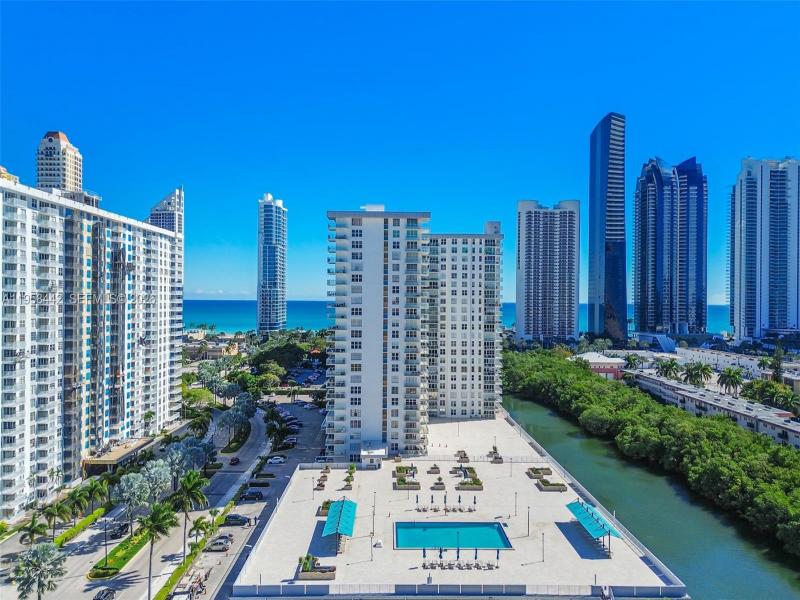 Comprar apartamento en Winston Towers 1404