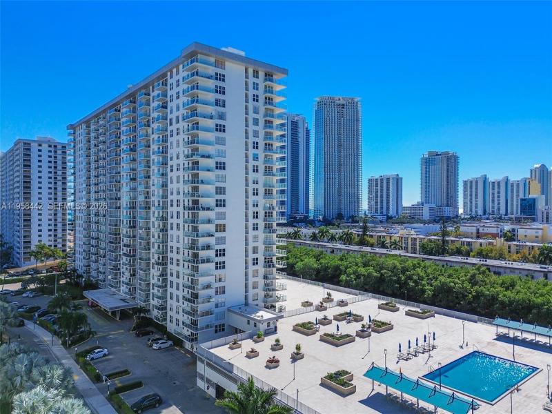 Comprar apartamento en Winston Towers 1404