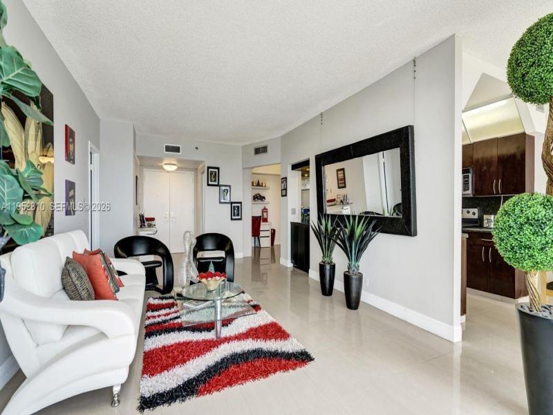 Comprar apartamento en Hamptons West 809