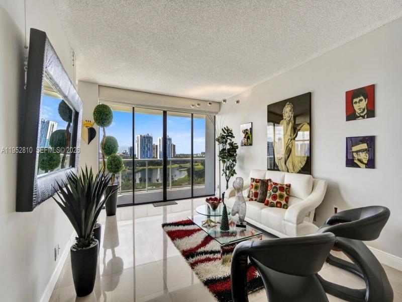 Comprar apartamento en Hamptons West 809