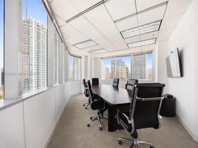 Comprar apartamento en Atma Miami by Aman 2112