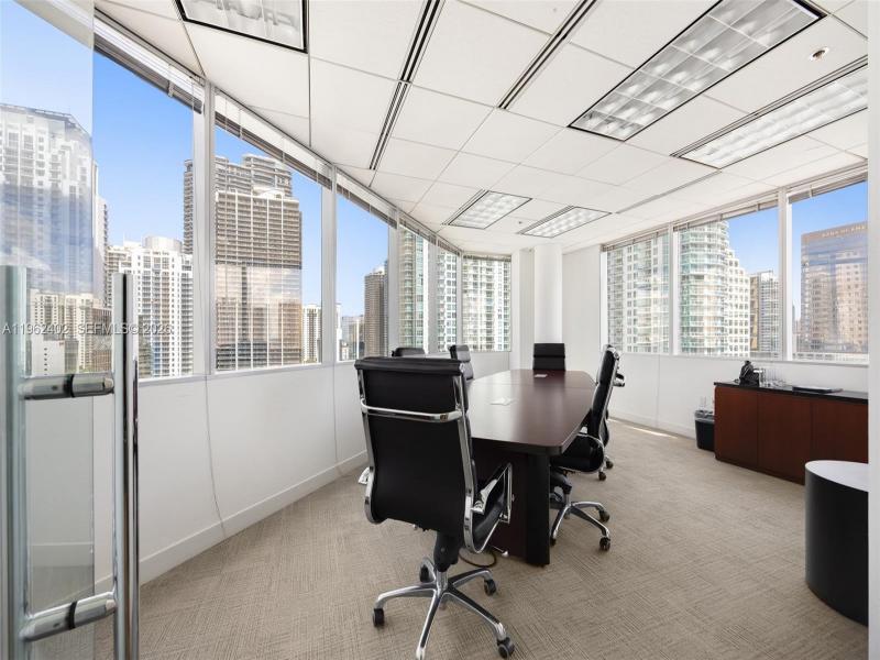 Comprar apartamento en Atma Miami by Aman 2112