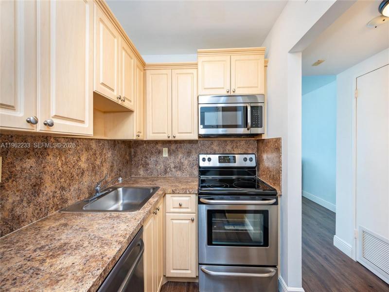 Comprar apartamento en Triton Towers 1505