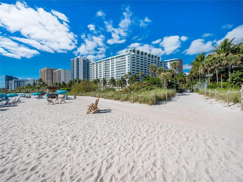 Comprar apartamento en Triton Towers 1505