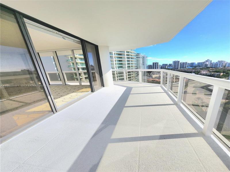 Comprar apartamento en The Landmark 2505