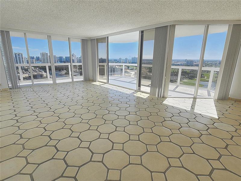 Comprar apartamento en The Landmark 2505