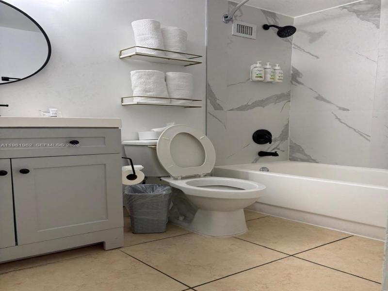 Condo for sale at Aventura Beach Club 820