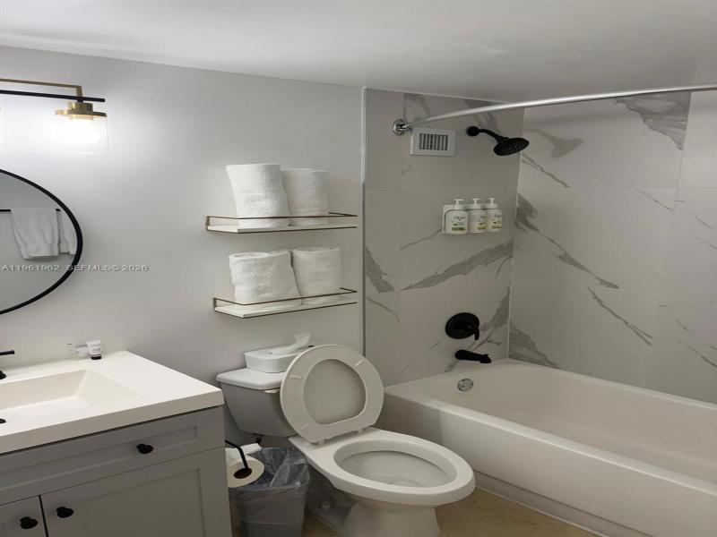 Condo for sale at Aventura Beach Club 820
