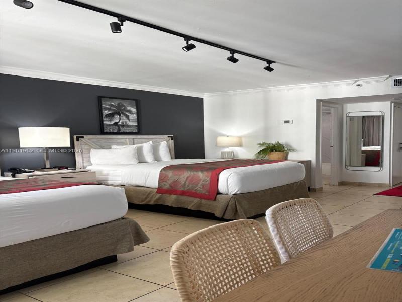 Condo for sale at Aventura Beach Club 820