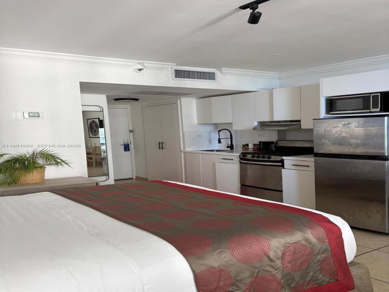 Condo for sale at Aventura Beach Club 820
