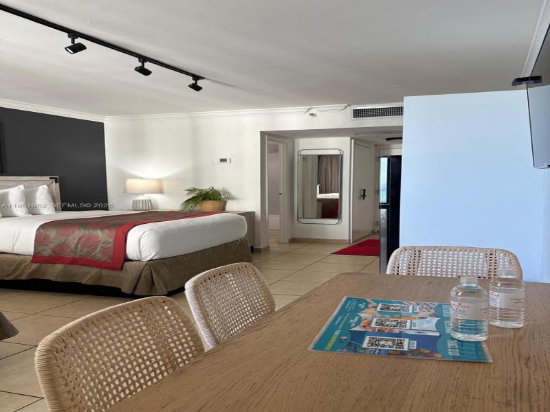 Condo for sale at Aventura Beach Club 820