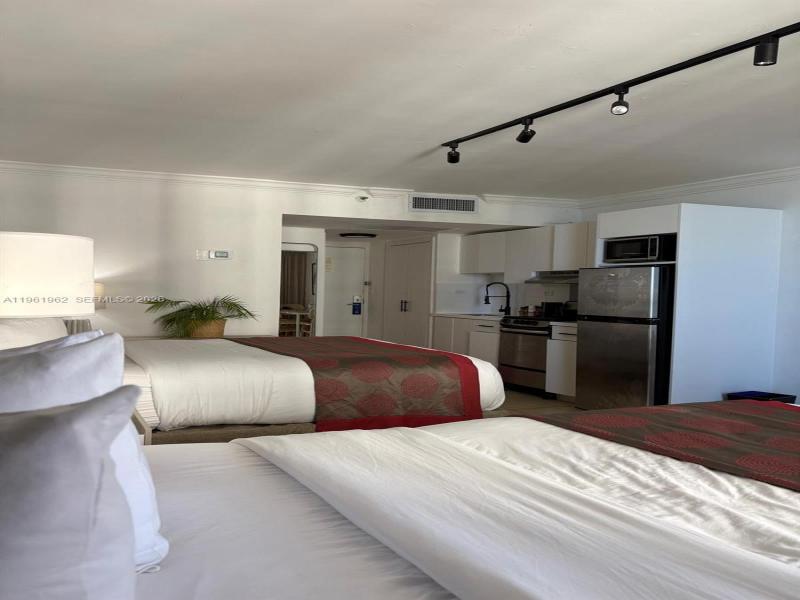 Condo for sale at Aventura Beach Club 820