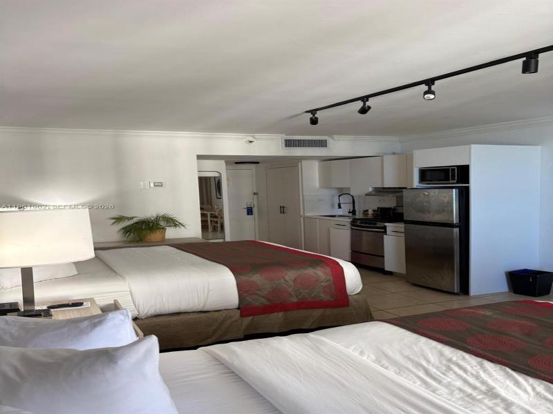 Condo for sale at Aventura Beach Club 820