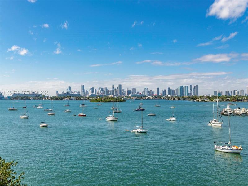 Comprar apartamento en Capri Ana 501