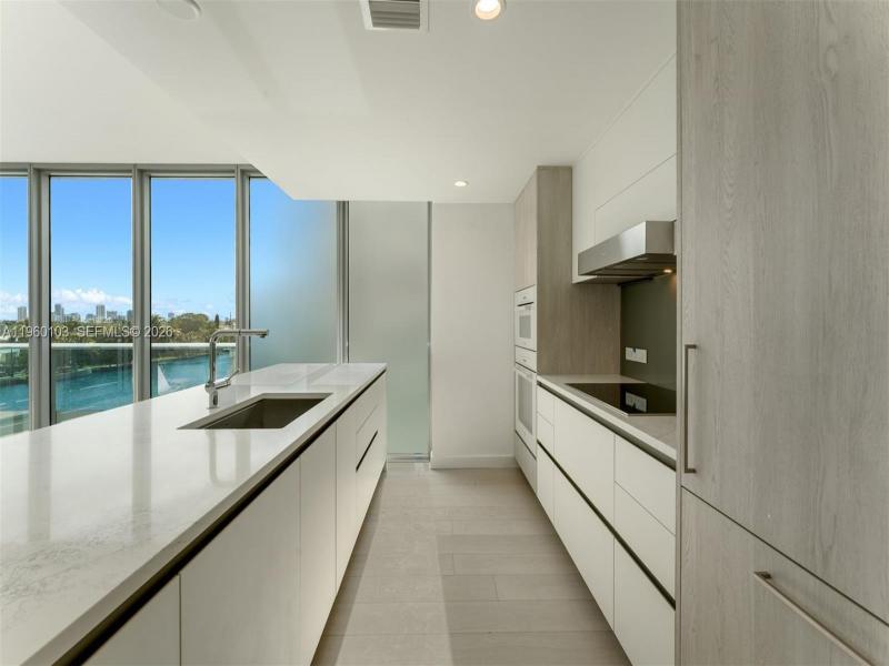 Comprar apartamento no La Baia South 501