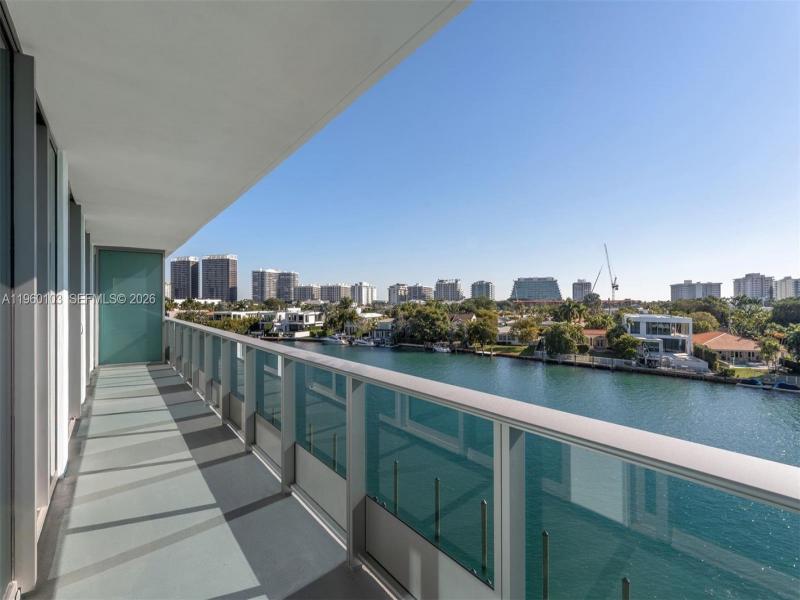 Comprar apartamento no La Baia South 501