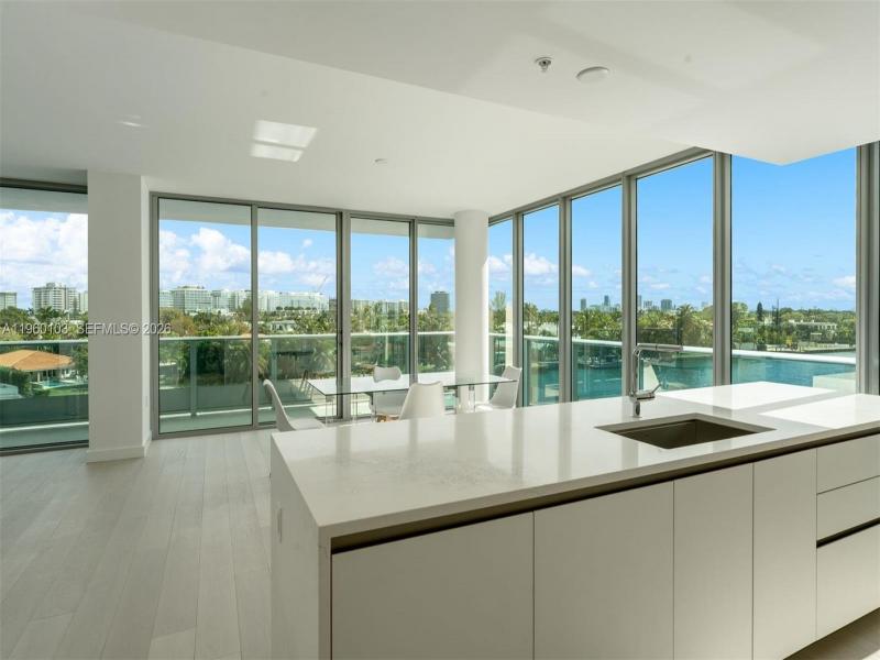 Comprar apartamento no La Baia South 501