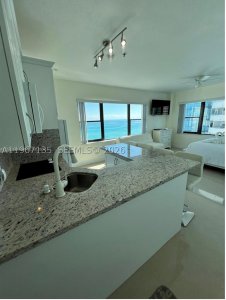 Casablanca Apt #908