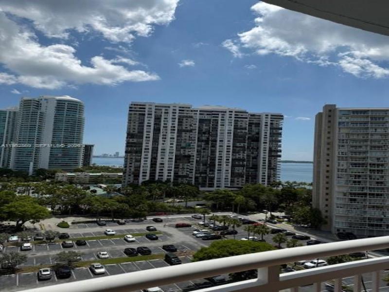Alquiler de apartamento en Metropolitan at Brickell 1704