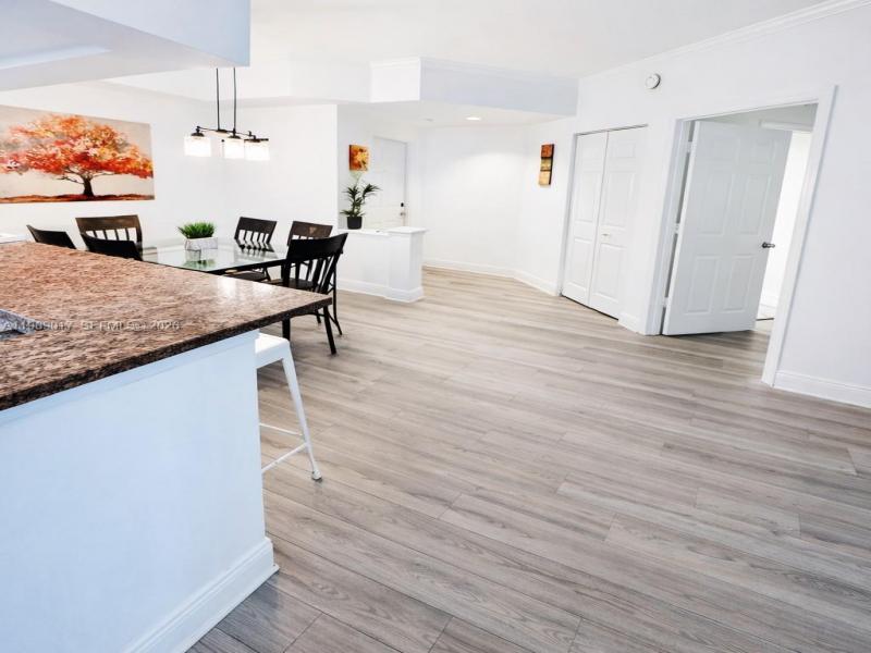 Condo for sale at Porto Bellagio 3105