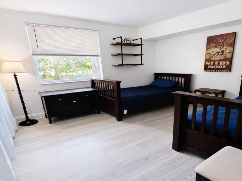 Condo for sale at Porto Bellagio 3105