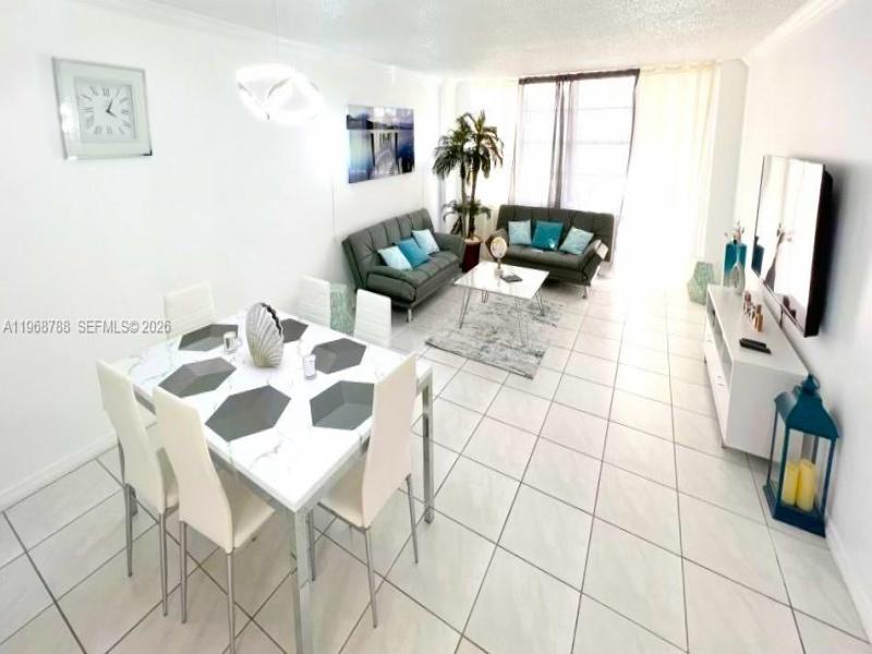 Condo for sale at Sea Air Towers 620