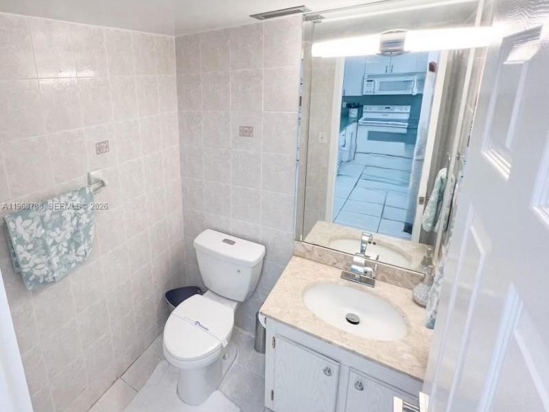 Condo for sale at Sea Air Towers 620