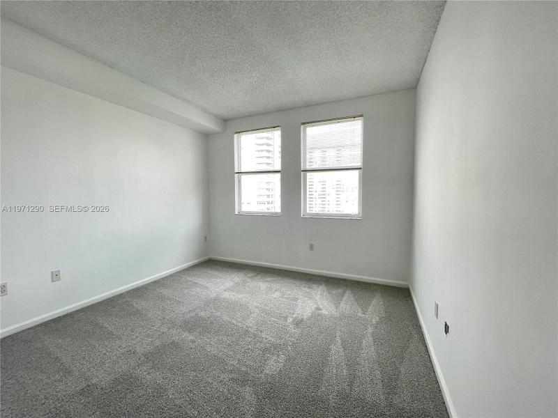 Comprar apartamento en Porto Bellagio 2911