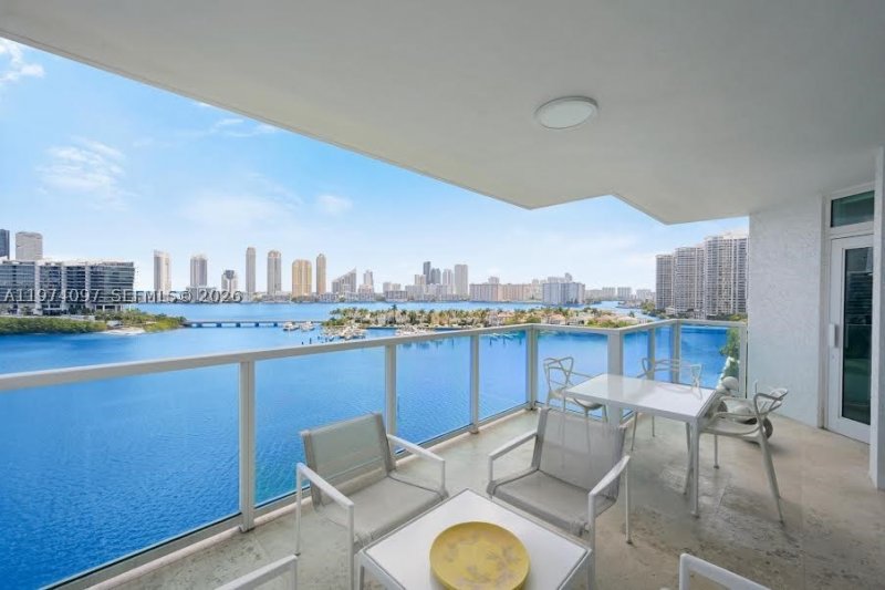 Peninsula I Apt #1104