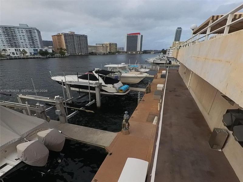 Condo for sale at The Hemispheres 7E