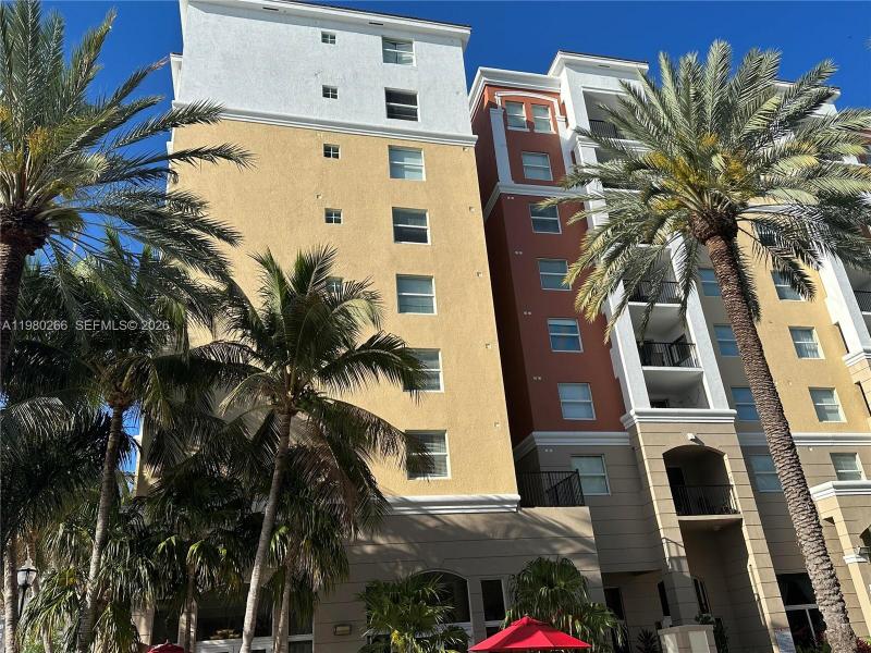 Condo for sale at Porto Bellagio 1904