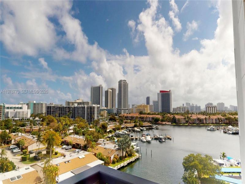 Condo for sale at Olympus Condo 902