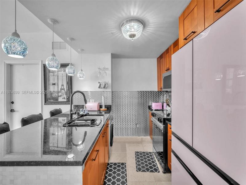 Comprar apartamento en One Village Place 519