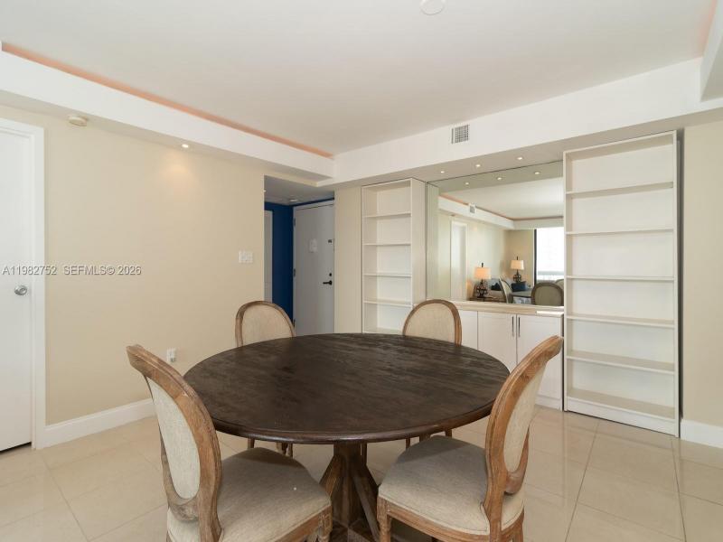 Condo for sale at Brickell Bay Club 1710