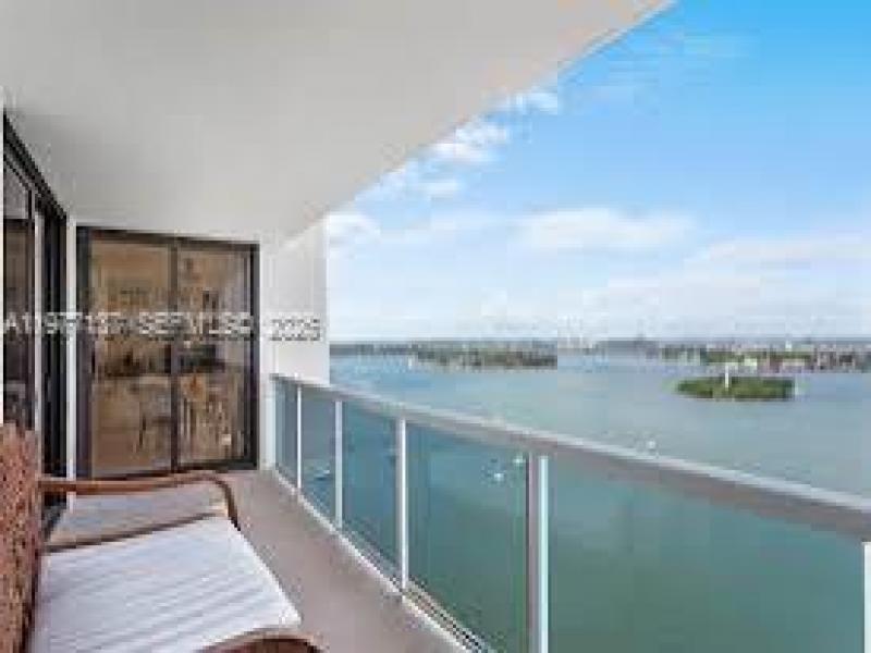 Condo for sale at Nine Island Avenue 2304