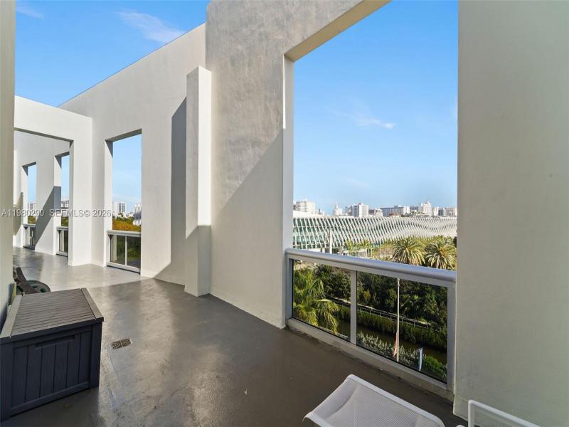 Comprar apartamento en The Meridian Lofts PH-16