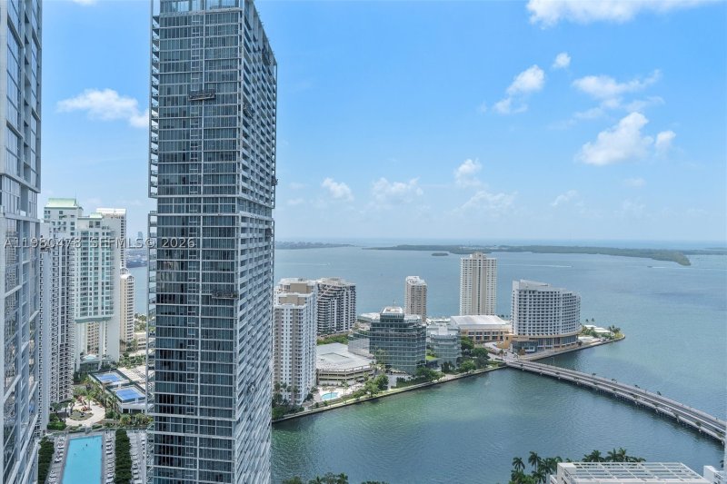 Condo for sale at 500 Brickell East Tower 4101