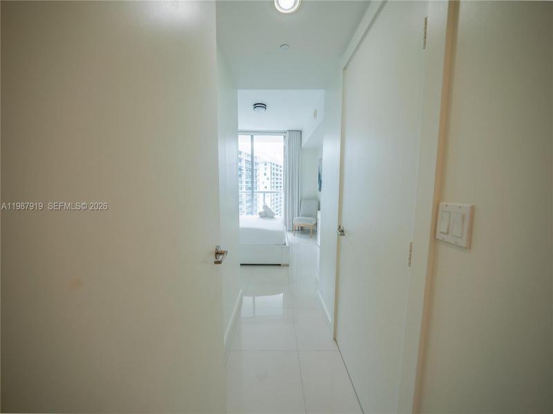 Condo for sale at Icon Brickell Viceroy